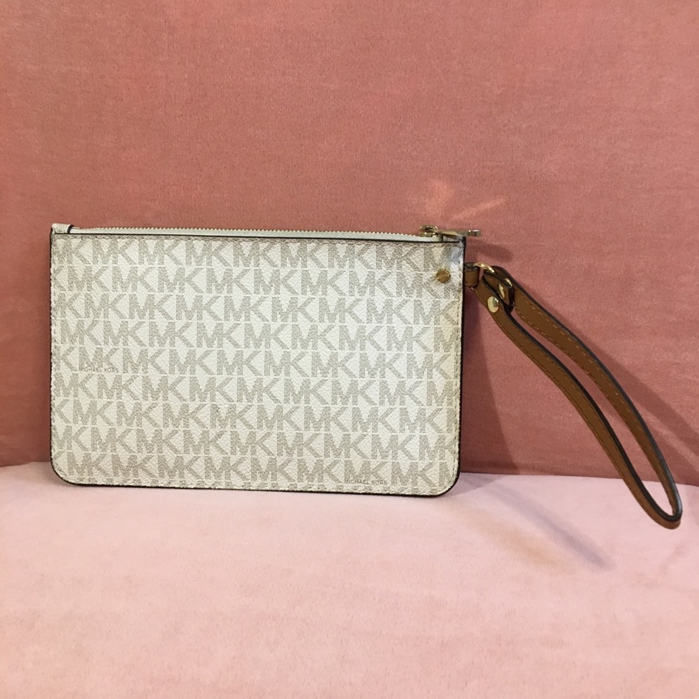 **SOLD** Michael Kors Jet Set Monogram Wristlet